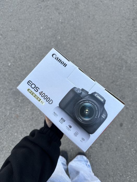 Фотоаппарат Canon EOS4000D