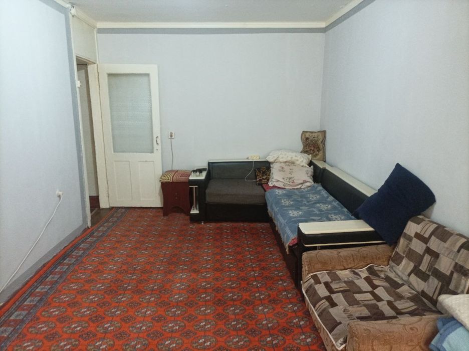 Срочно! Сдаётся 1 ком квартира Партсъезд