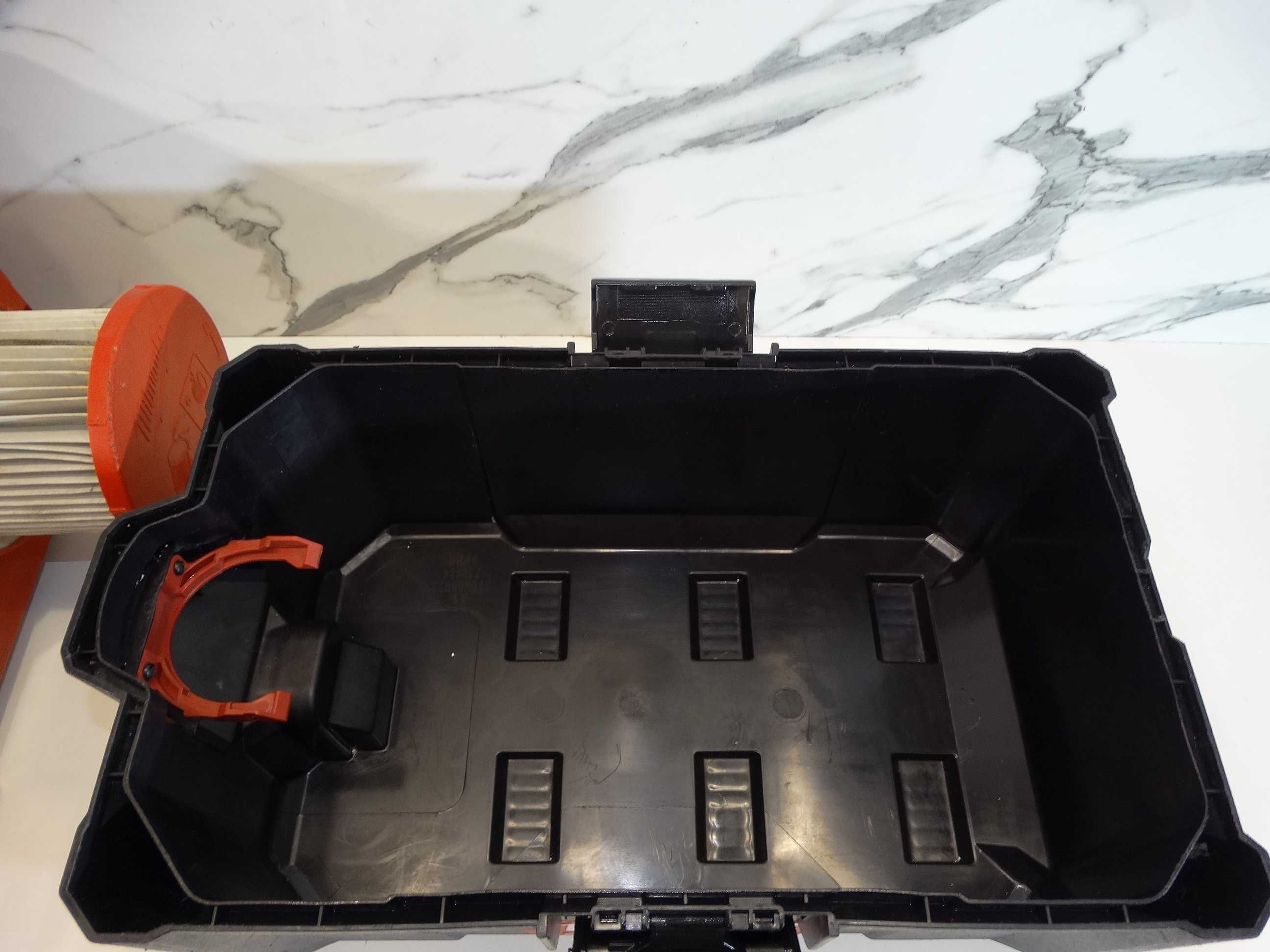 Milwaukee M18 FPOVCL PACKOUT - Акумулаторна прахосмукачка