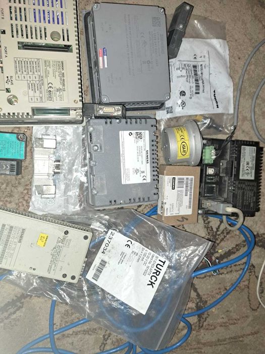 HMI OMRON,mini plc Mitsubishi