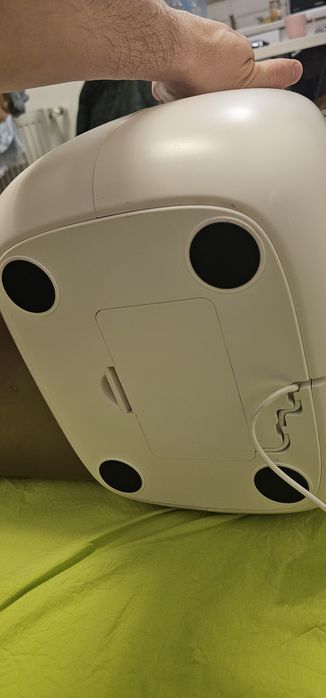 Hrănitor automat pentru câini si pisici cu VIDEO WIFI