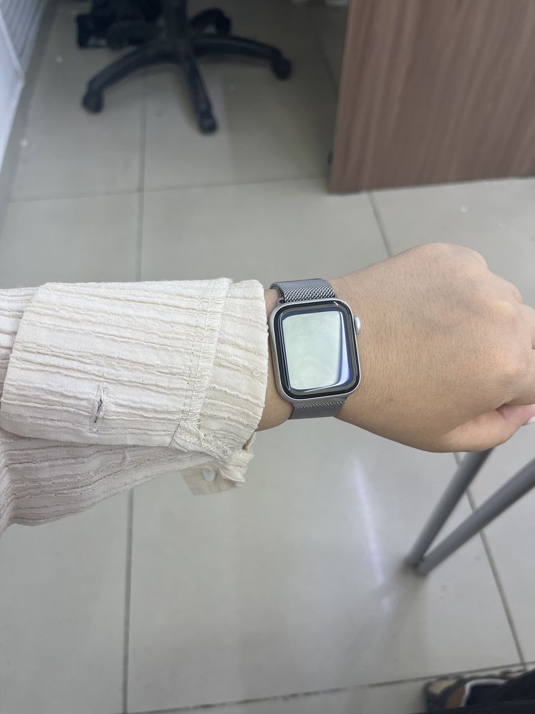 Часы aplle watch