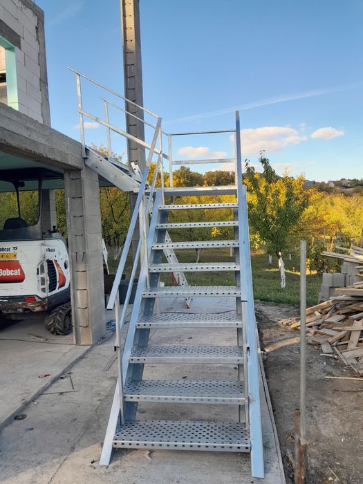 Scări metalice galvanizate la orice demisiune asiguram transport ori u