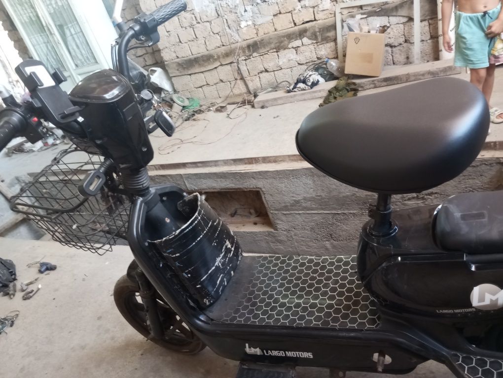 Skutr sotiladi  xolati zoʻr
