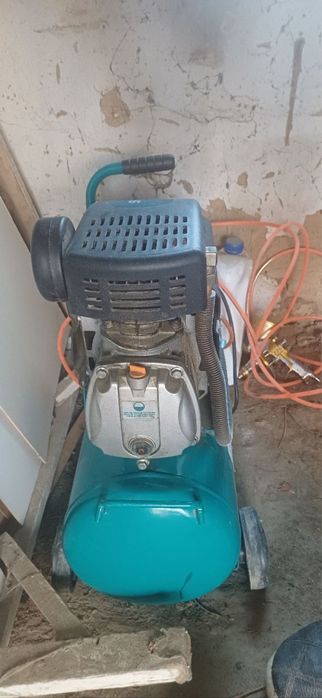 Kampressor b/u.                                                      .