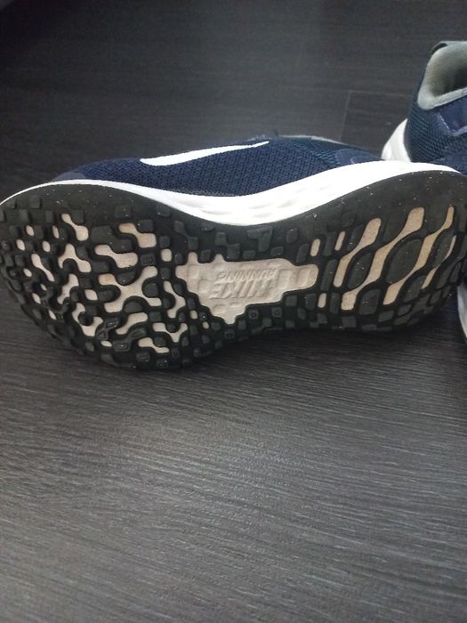 Детски маратонки Nike - размер 28