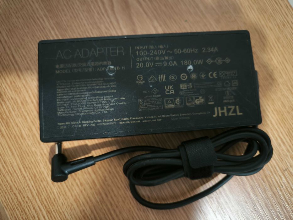 Incarcator , alimentator laptop Asus Rog de 180 w , NOU .