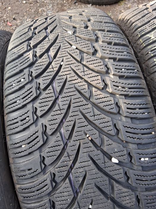 215 55 18 NOKIAN  4броя зимни дот 2021г