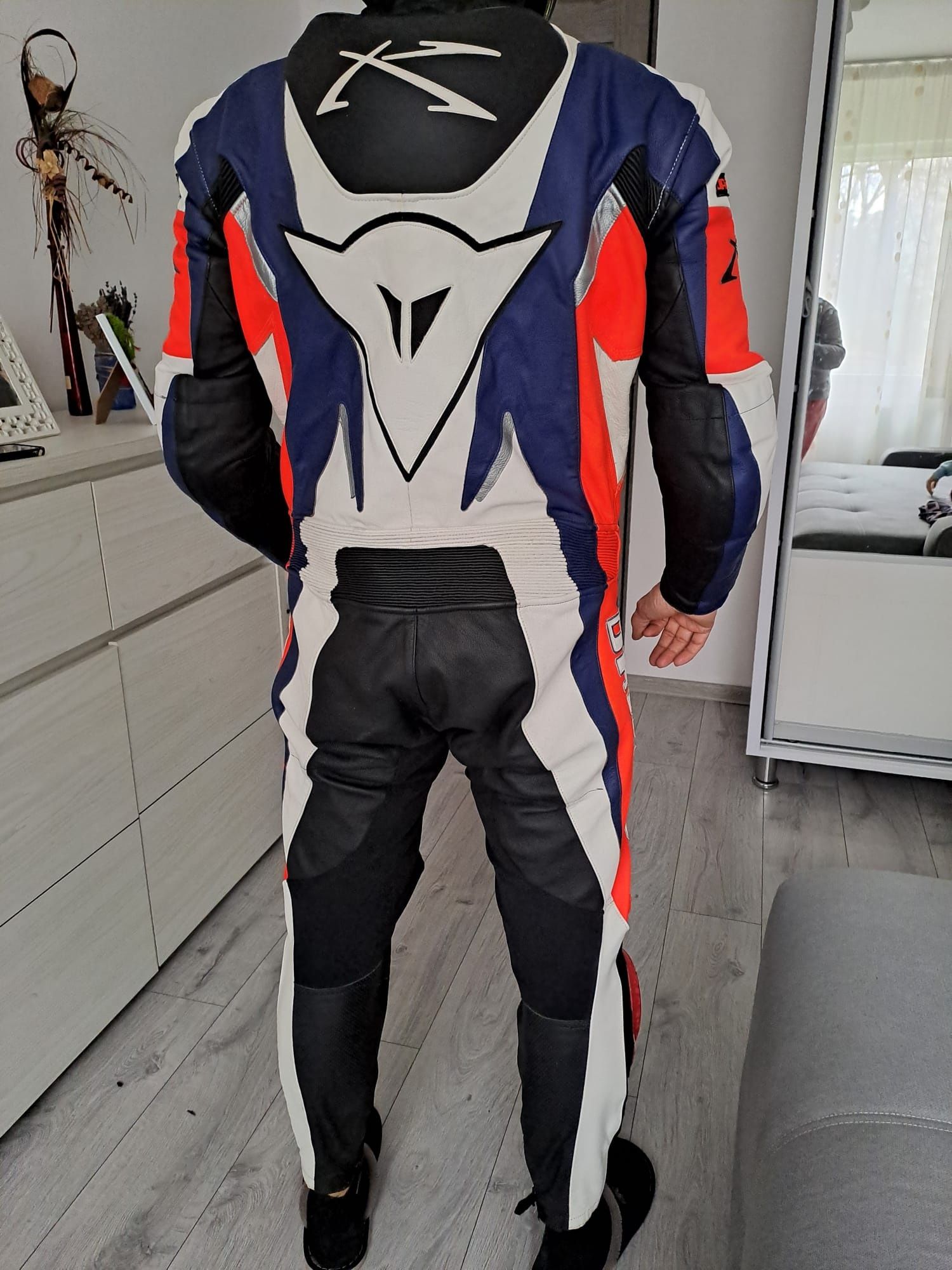 Combinezon costum moto piele Dainese 52