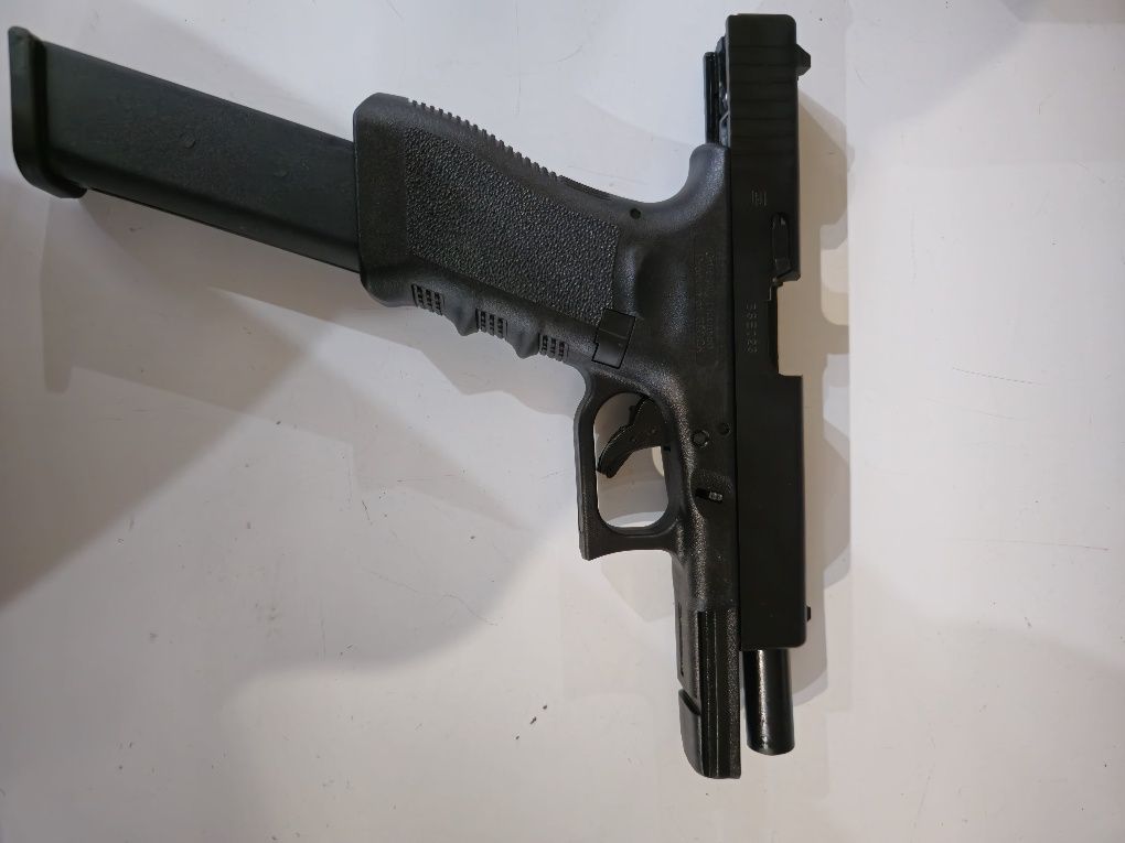 Еърсофт пистолет GLOCK 18C