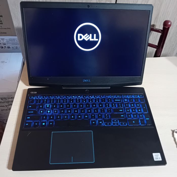 Laptop DELL I5 INTEL Procesor 10300H, 16Gb mem. placa video GTX1650Ti