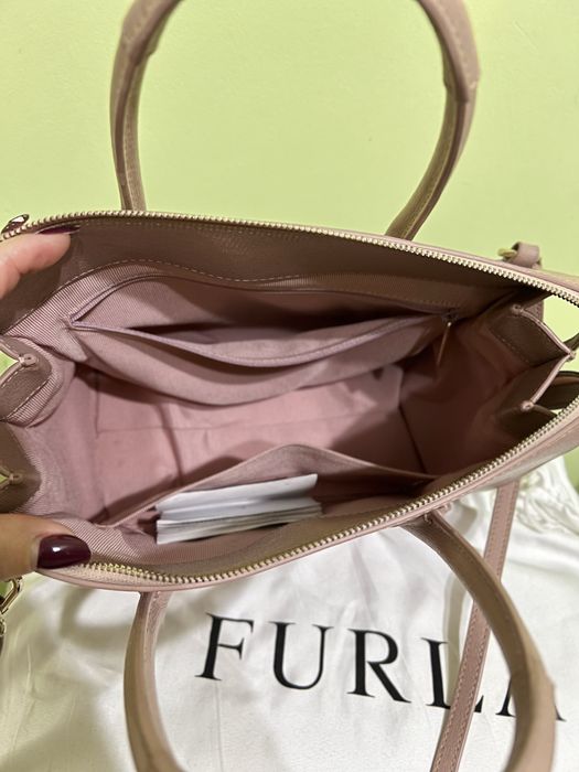 Оригинални чанта Furla Pin