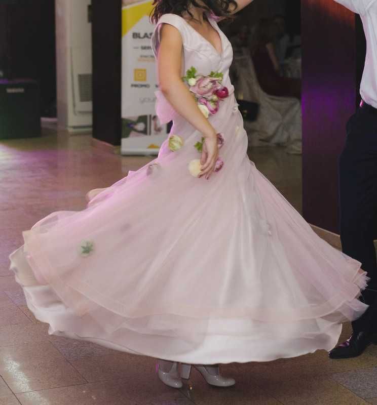 Rochie de mireasa / rochie de ocazie / rochie de bal