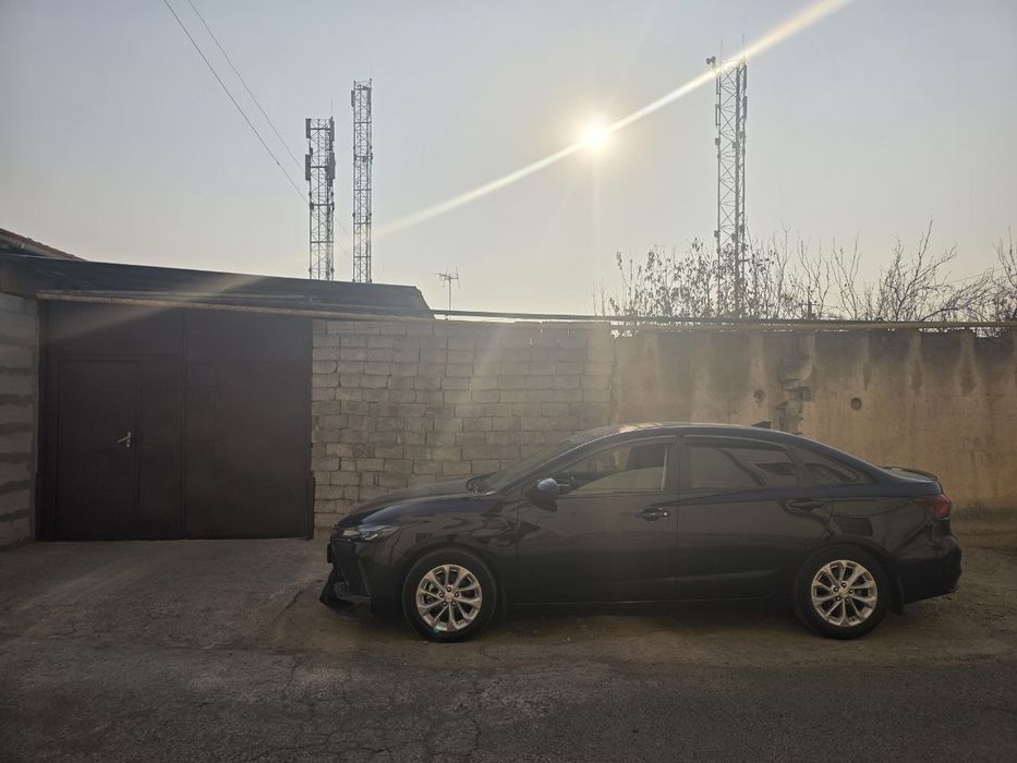 Уй сотилади  6.5  соток