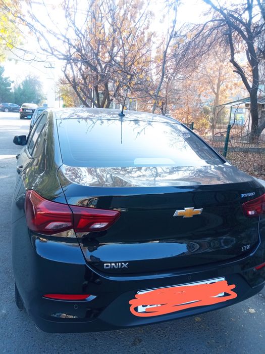 Onx 4 LTZ Trubo sotiladi