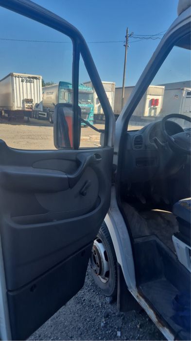 Mercedes Sprinter 413 cititi descrierea