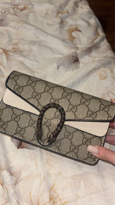 Дамска чанта ,,gucci”
