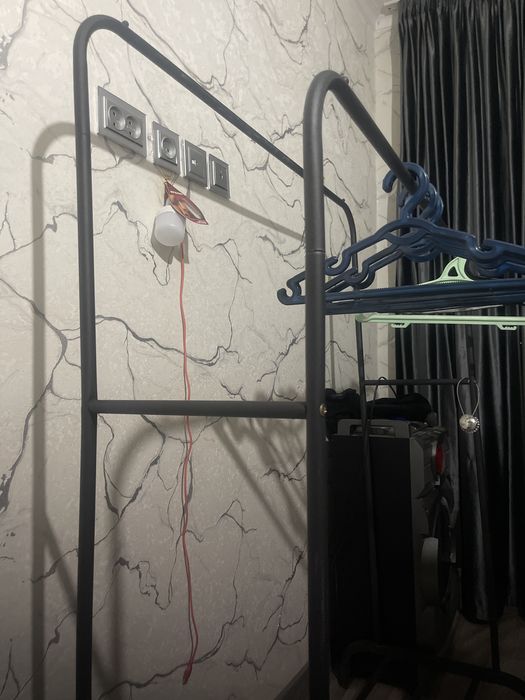 Вешалка металическая