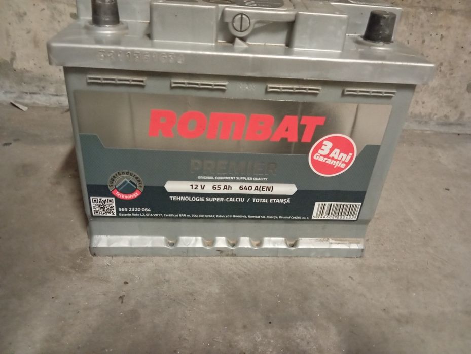 Baterie auto Rombat Premier 65 amperi aproape nouă
