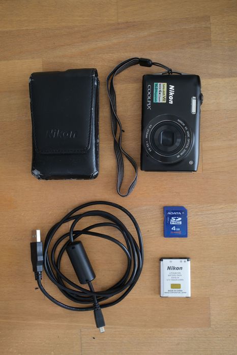 Nikon CoolPix S3300, camera foto digitala vintage, time stamp, ca nou