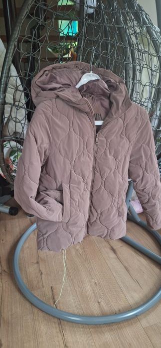 Четири броя якета..