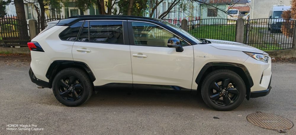 Toyota Rav4 automat 2025