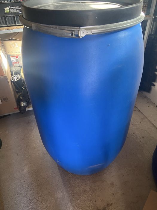 Butoi  sin plastic 220 L