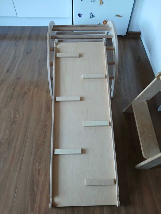 Дървена арка, рампа за катерене и пързалка