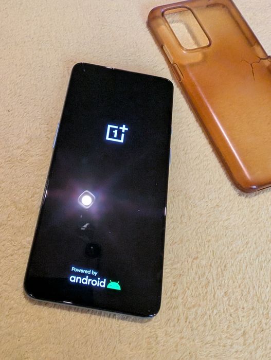 OnePlus 9 500 ron/ Samsung S8 200 ron