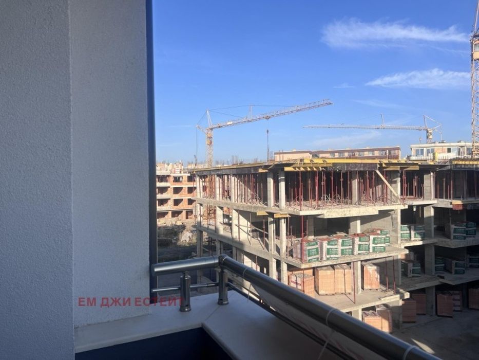 Продажба на 1-стаен в гр. Поморие - 65m². АКТ 16. Завършен до ключ.