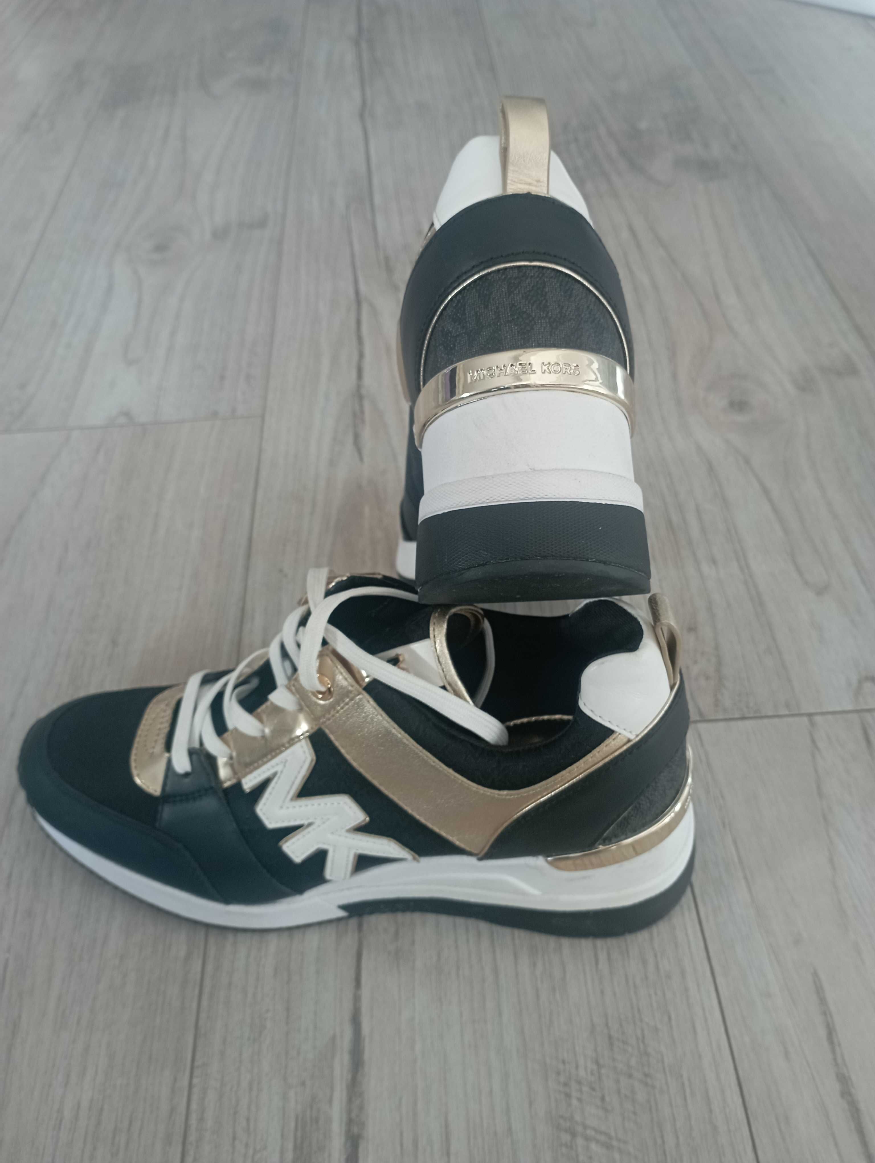 Michael Korrs Сникърси Georgie Trainer 43F1GEFS1L Черен