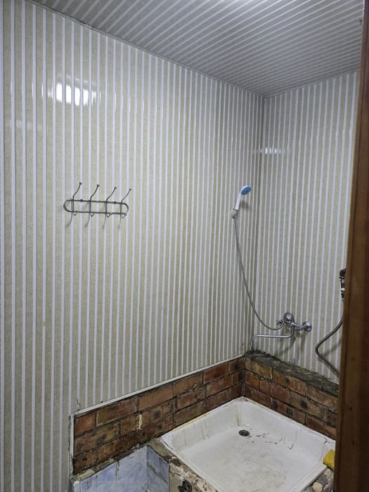 Срочно сдается домик на Узбуме,2 комнаты.