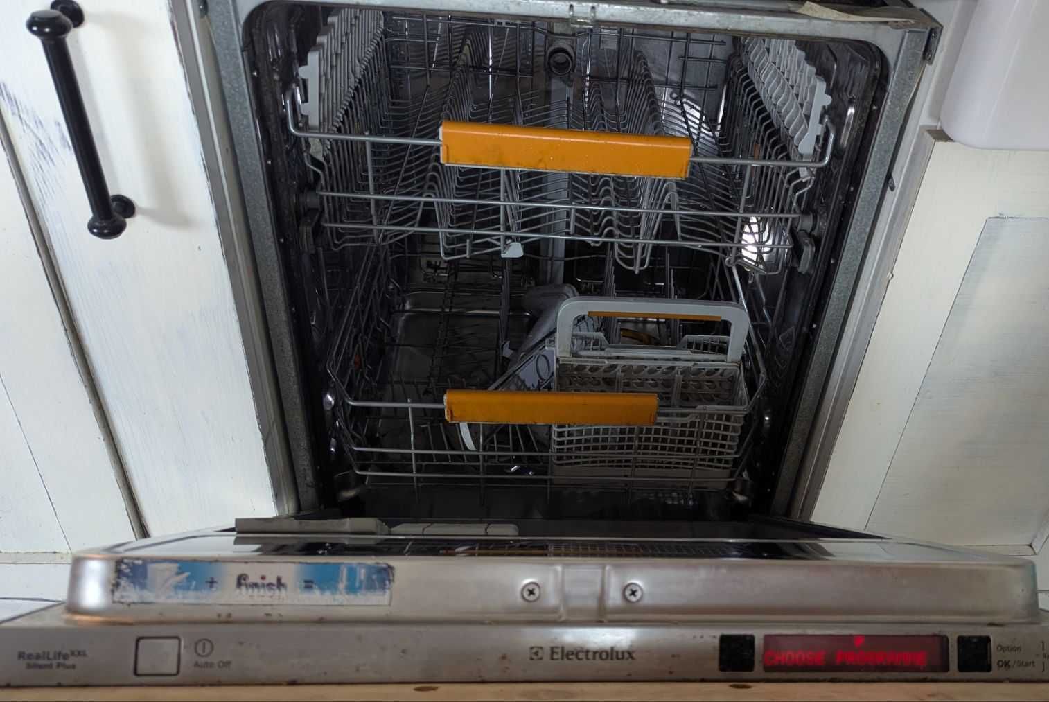 Съдомиялна Electrolux RealLife xxl silent plus