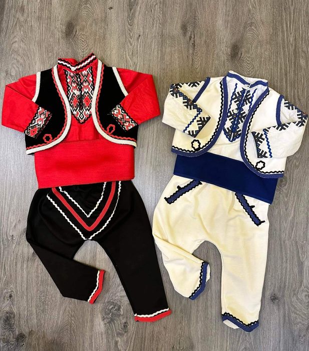 Народни носии за Мама тати и дете