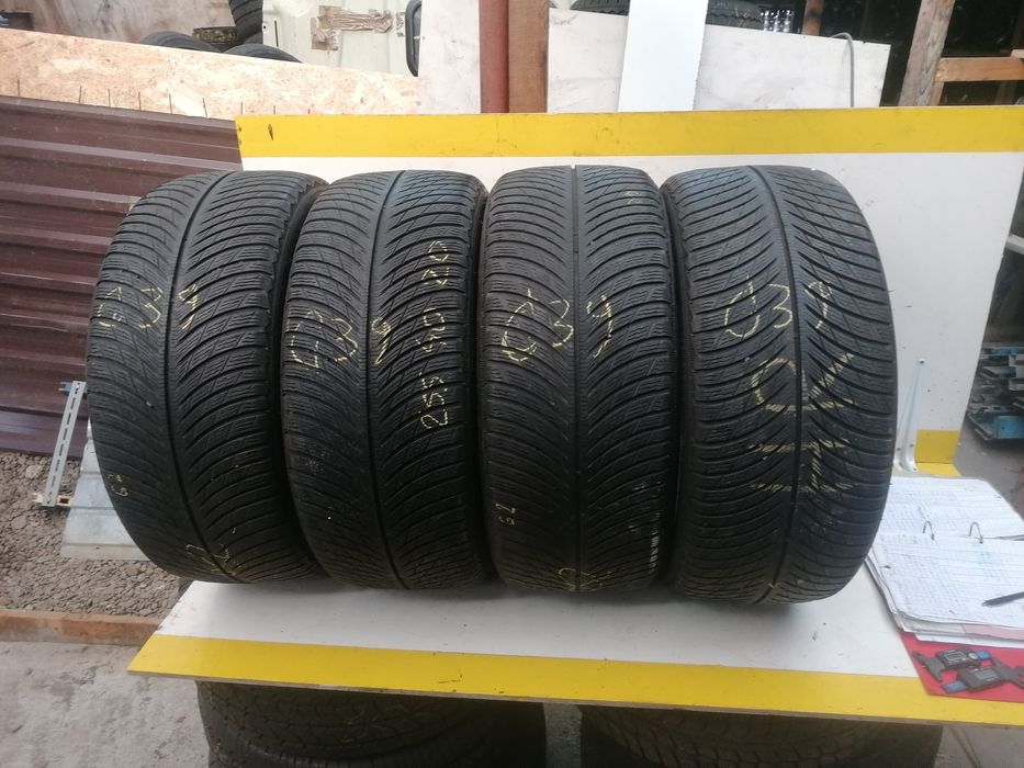 255/40/20 4*Michelin iarna dot 3518. 101w  5,32mm