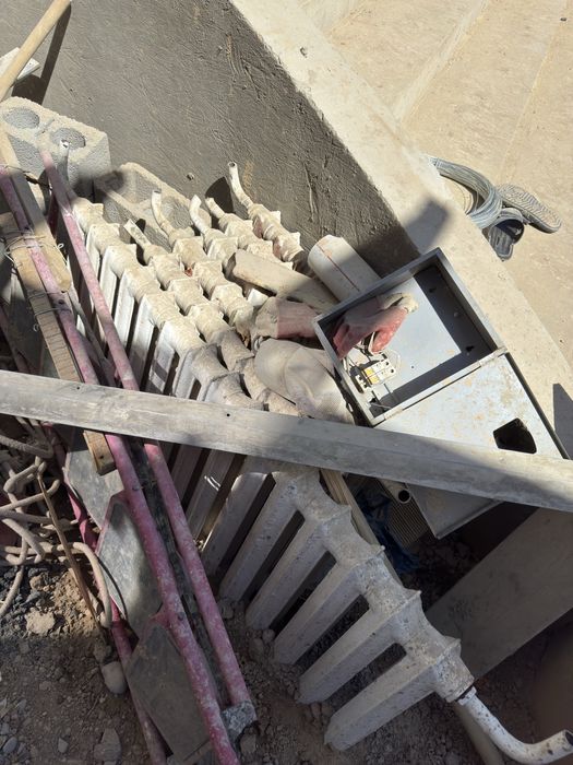 Чугунный батарея в хорошем состоянии