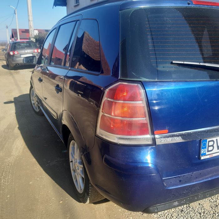 Vânzare urgentă opel zafira