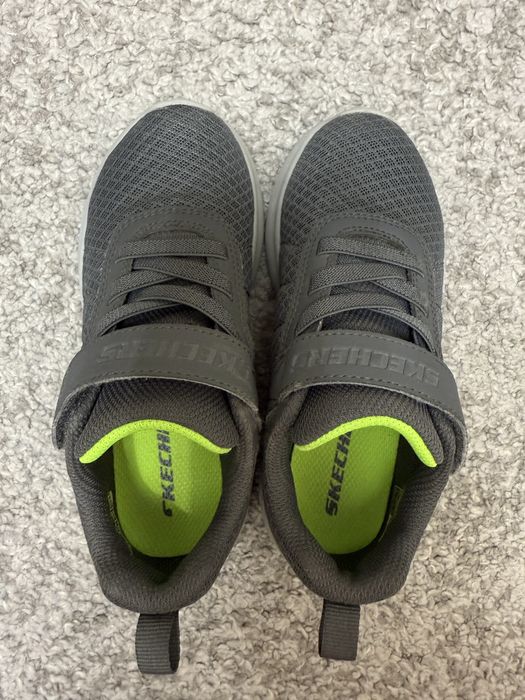 Продаются кроссовки Skechers