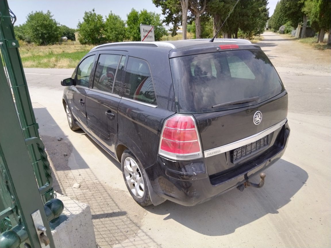 Опел Зафира 1.9 цдти 120 к.с. / Opel Zafira 1.9 cdti 120 hp НА ЧАСТИ