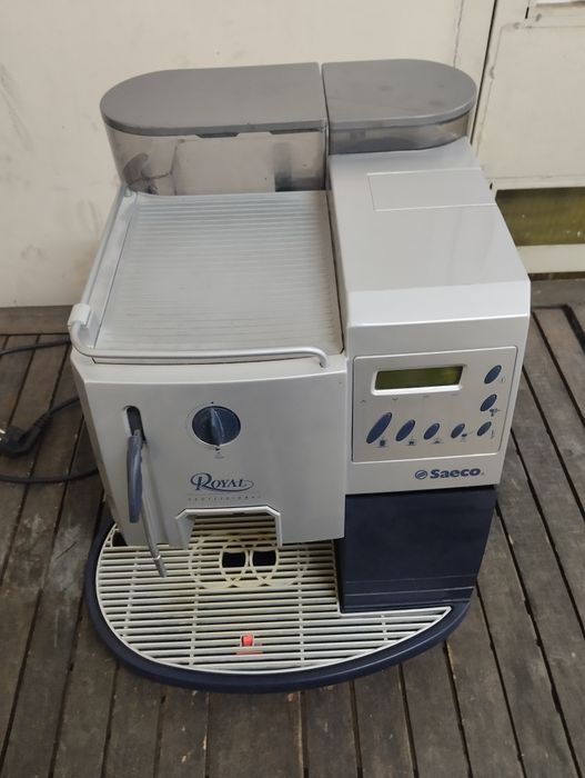 Кафе автомат saeco Royal