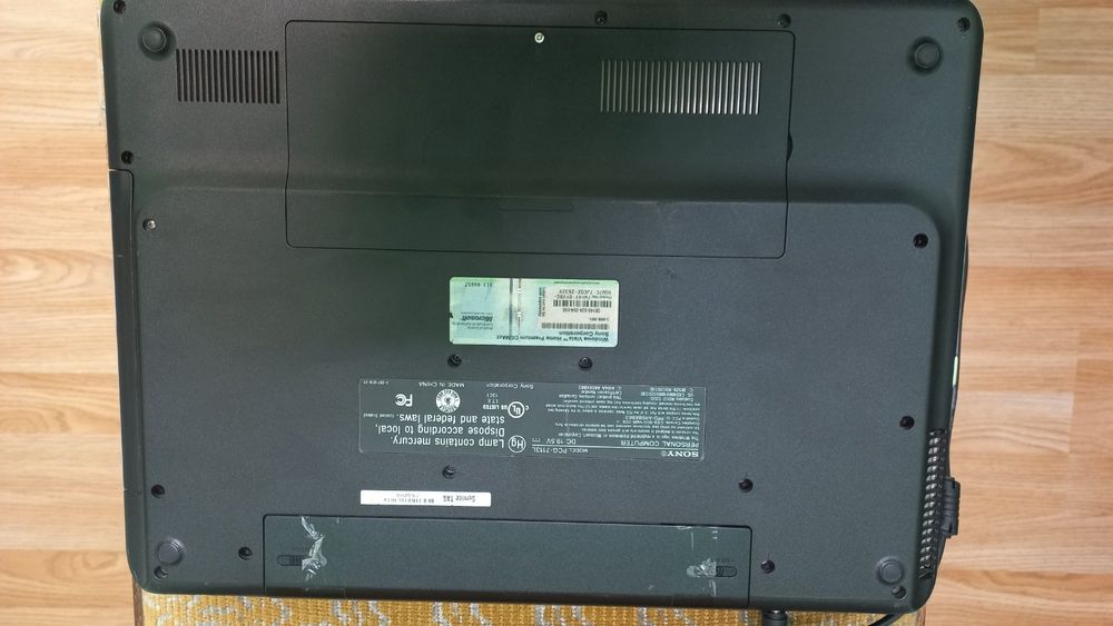 Лаптоп Sony VGN-NR360E Sony за части