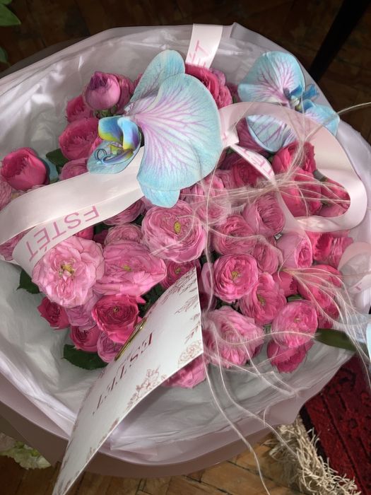 красивый букет для маме и подружке