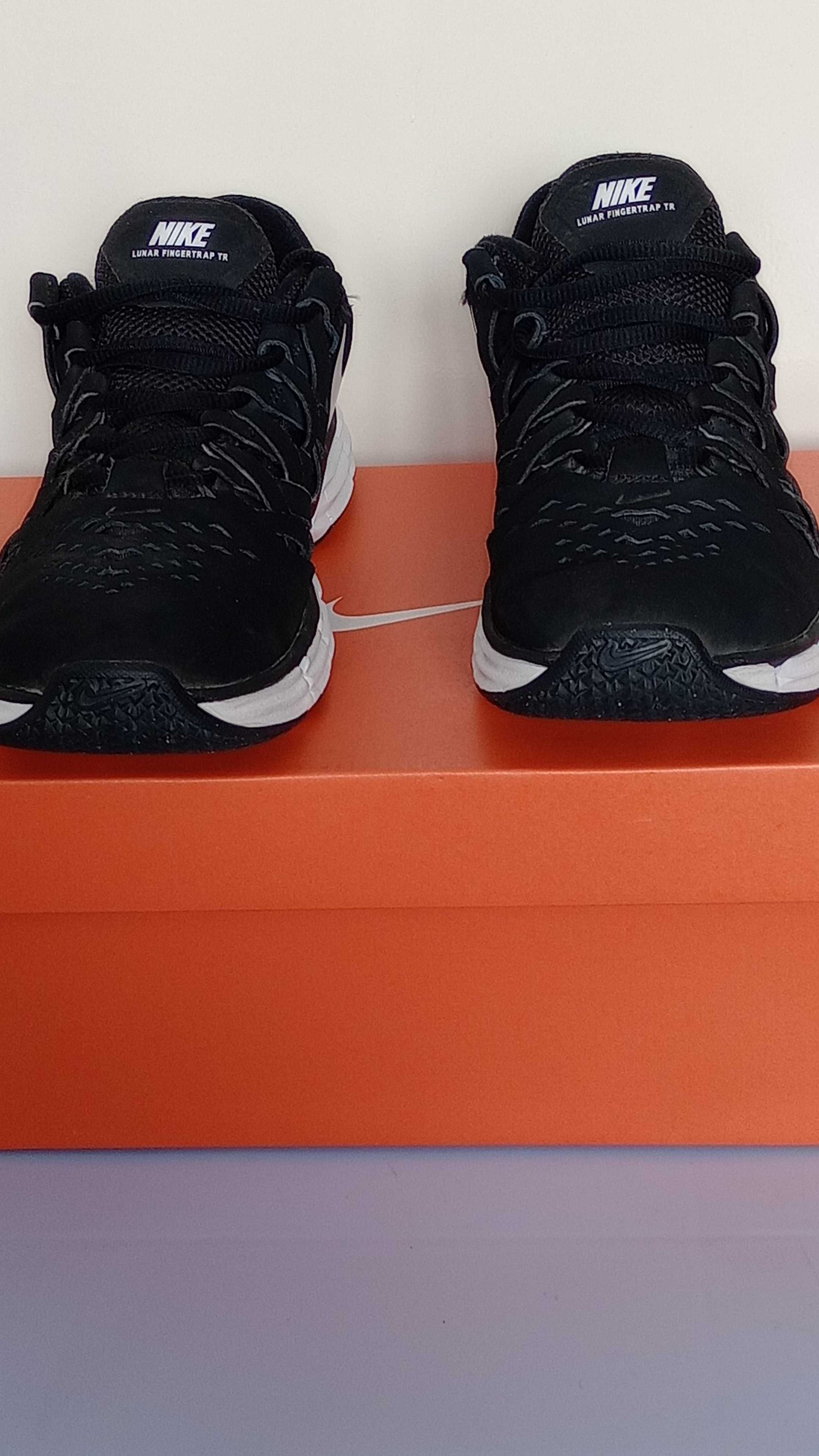 Nike Lunar Fingertrap