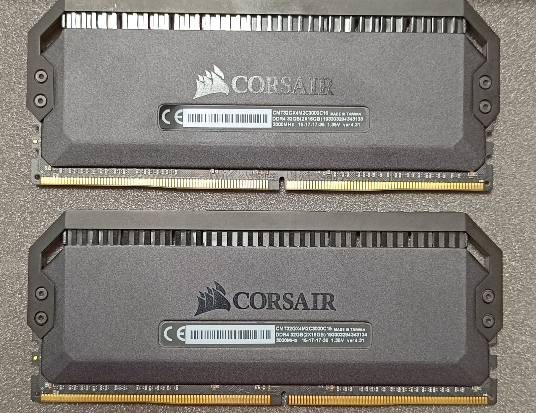 Vand Ram Corsair Dominator KIT 32gb ddr4 3000mhz