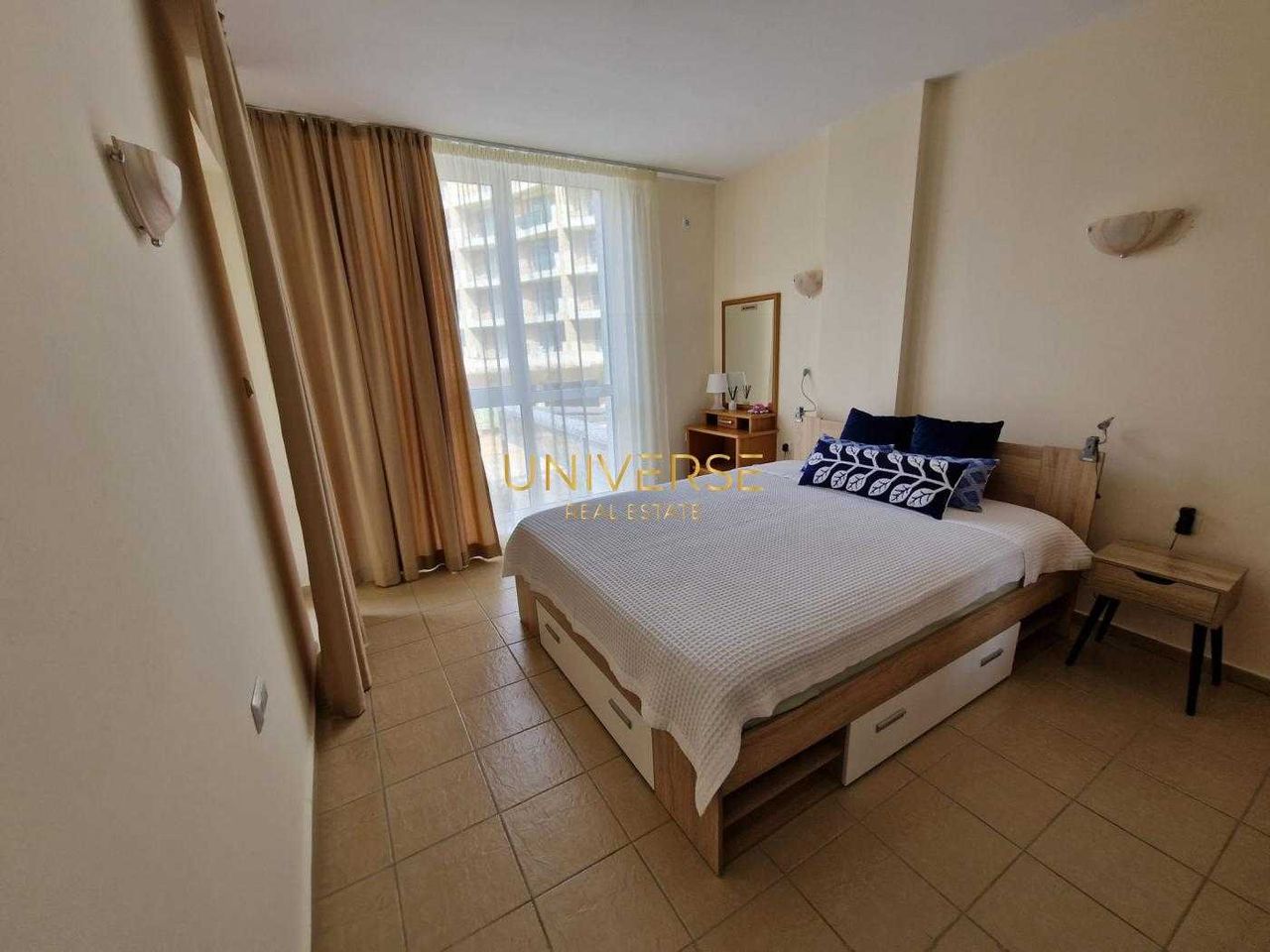 Продава се Тристаен апартамент в к.к. Слънчев бряг - 100 кв.м за 980 €/кв.м - Снимка #8