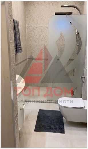 Дава се под наем Тристаен апартамент в Варна, Център - 75 кв.м за 765 € - Снимка #4