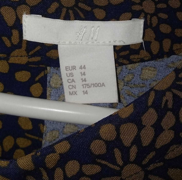 Рокля H&M размер 44 и рокля Waikiki 42 размер