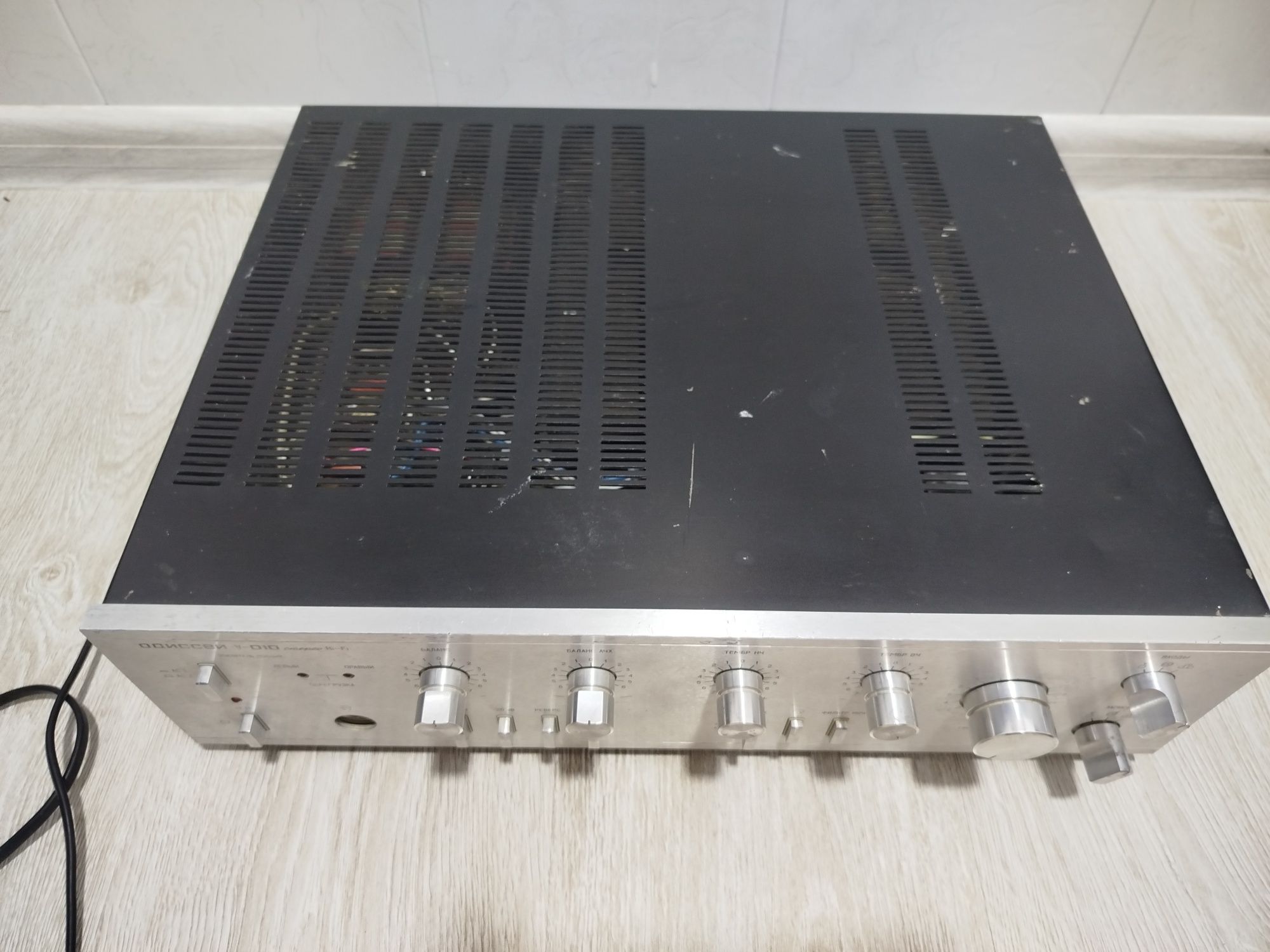 Усилитель мощности Одиссей у 010 стерео Hi-Fi