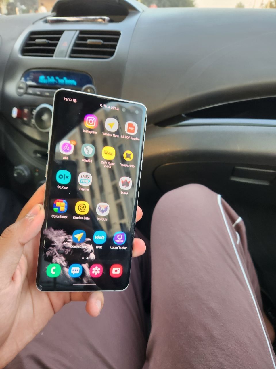 Samsung s10+ ideal
