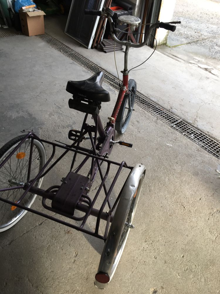 Bicicleta cu trei roti